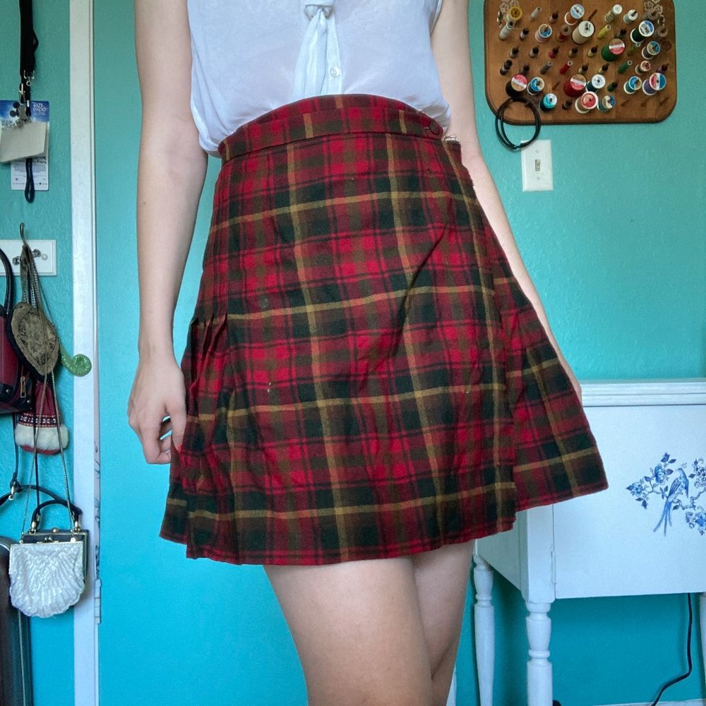 100% Wool Maple Leaf Tartan Wrap Kilt Style Skirt